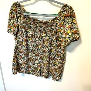 Old Navy Women’s Flowered Blouse / Size M / Cotton; Rayon / Like New